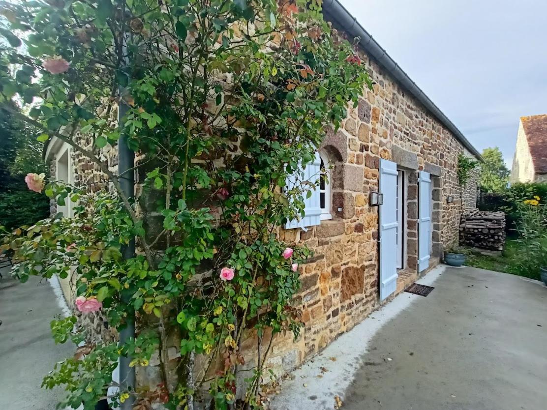 Ma Maison Bleue Saint-Brice-sous-Ranes Exteriör bild